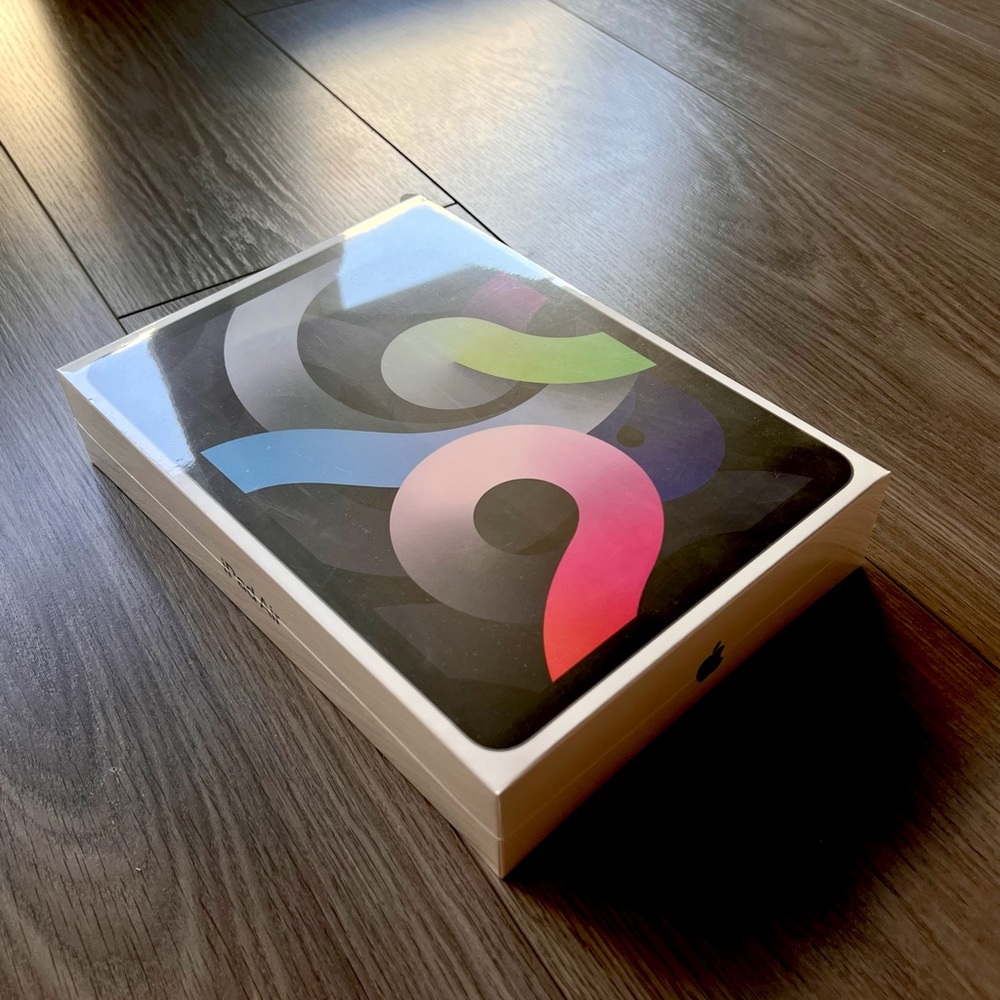 BRAND NEW IPad Air: 4th Generation; 64GB